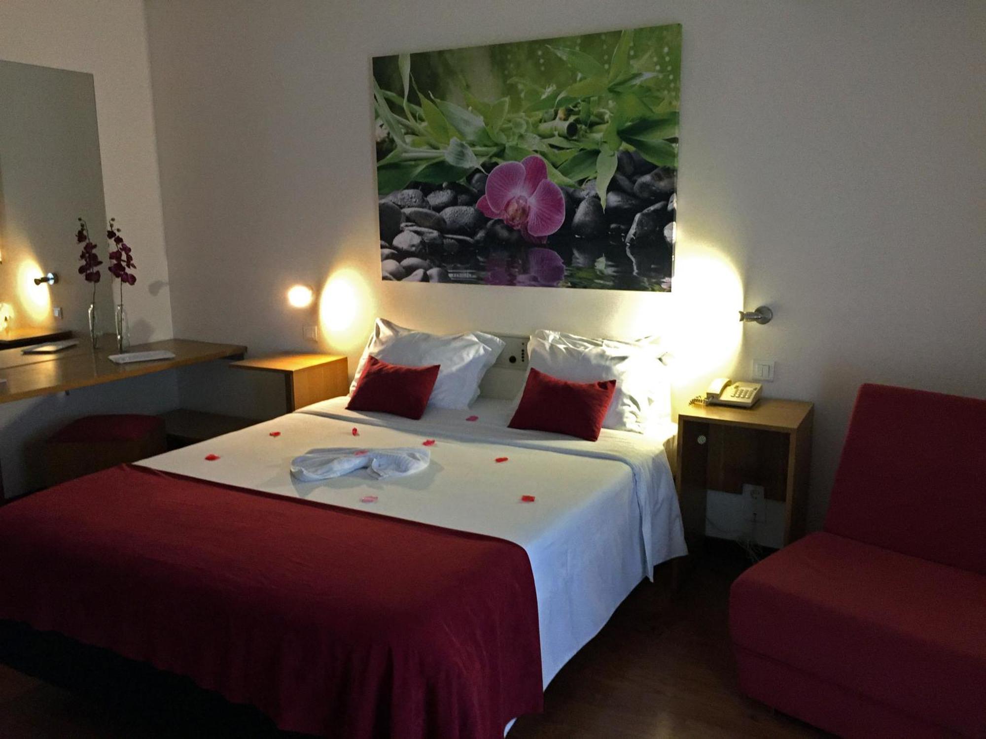 Hotel Eco Salvador Geres Zewnętrze zdjęcie